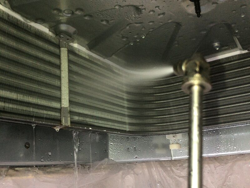 他社の約2.5倍強力な高圧洗浄機で頑固な汚れを徹底除去！