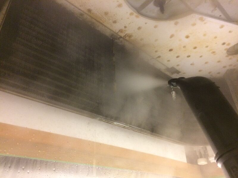 高温スチーム洗浄でカビ・菌を根本から根こそぎ死滅させます！！