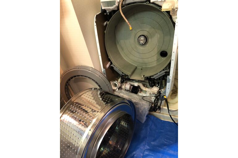 5514E9EB-E45E-46FF-8A2A-1D72C25DDD15