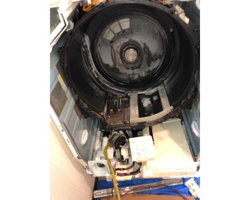 DEBE697C-303F-4032-B40D-826D4B014C3F