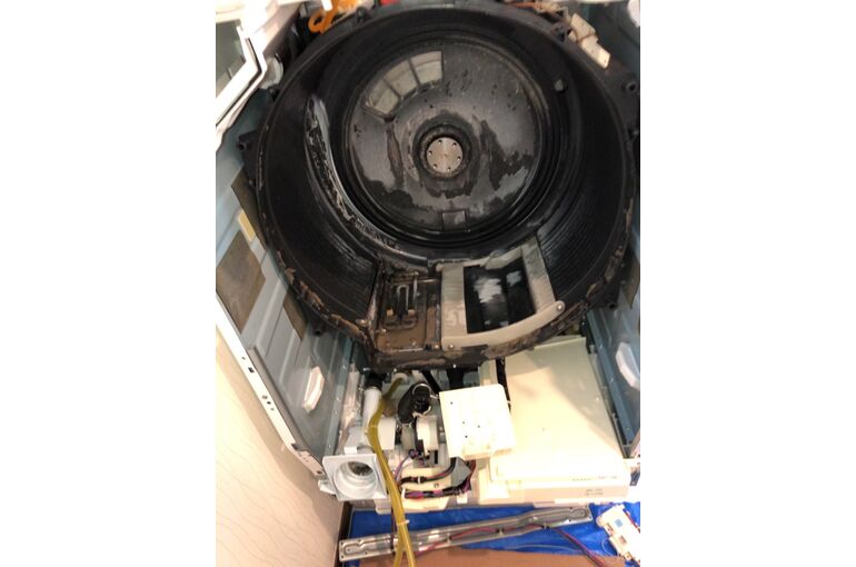 DEBE697C-303F-4032-B40D-826D4B014C3F