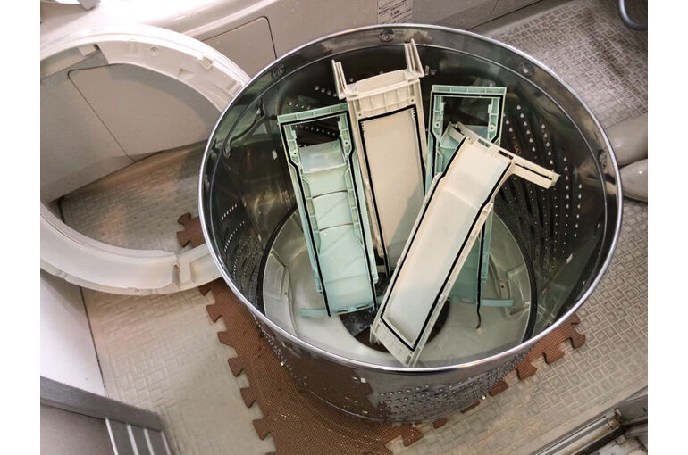 99195E8A-89C4-4D8D-858A-5823D362E8E0