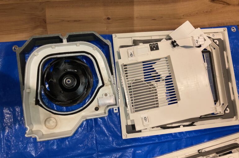 業務用エアコンクリーニング 東京都品川区】完全分解 | 東京や埼玉で