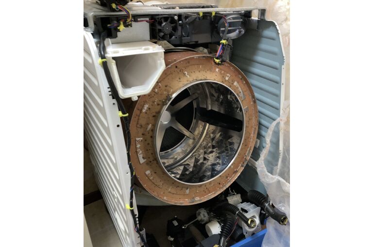エアコン　洗濯機　クリーニング 先日日本エアコンクリーニング協会さん主催の斜めドラム式洗濯機の分解