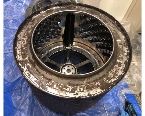 C06DD6B6-CA5C-46C9-93DB-3A013664825E