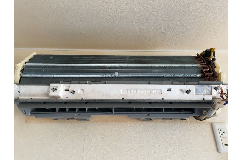 38EC21EF-008E-4935-91A6-BDFEDB5DB380