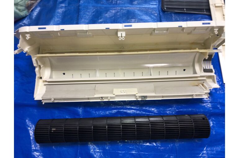 9DBC1626-CEA5-4841-BDDA-A3754886B054