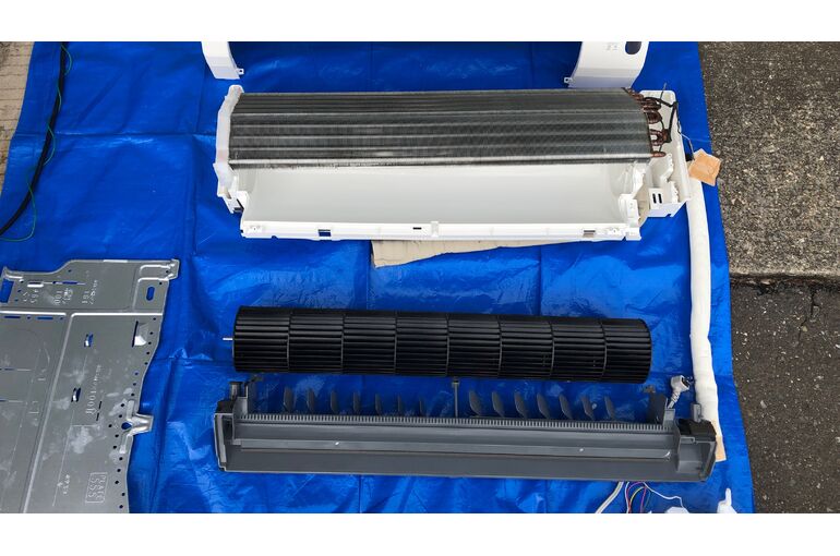 3A86FFD7-8EBE-40CC-BEA5-540C531E0DD5