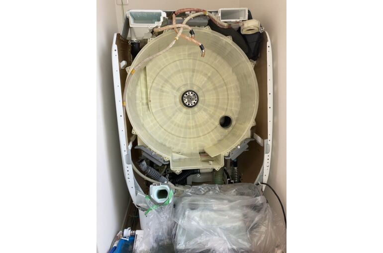 1EC6A966-7BFF-40F6-BF47-6CE2240F80AB